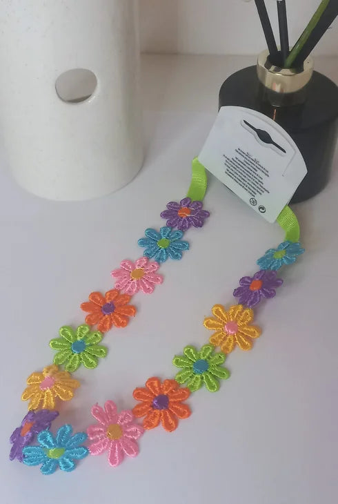 Elastic flower headband