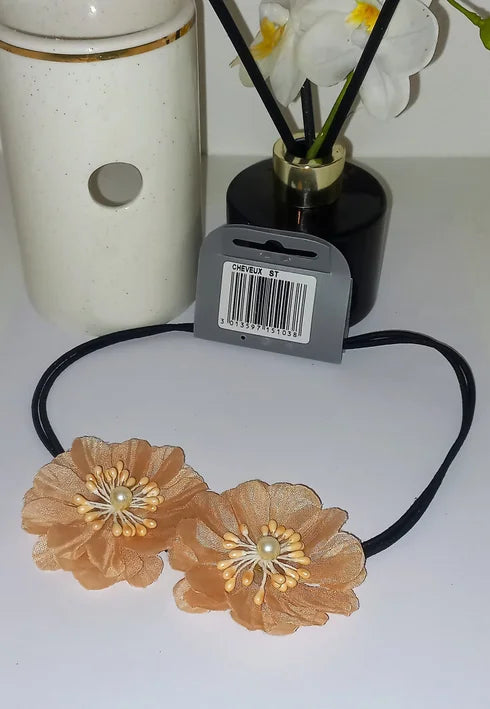 Elastic flower headband