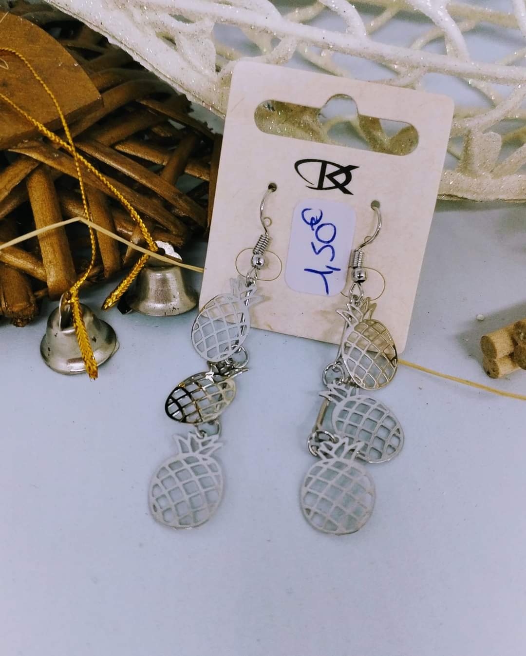 Silver pineapple earring (fancy)