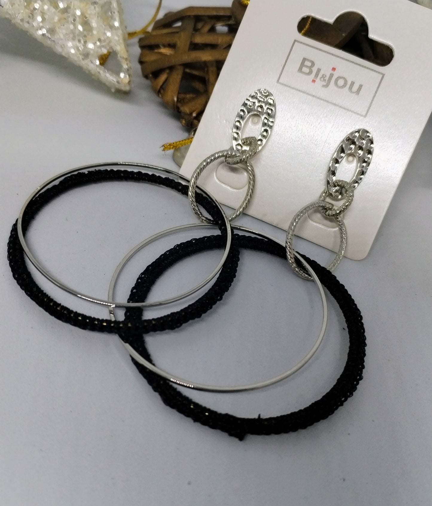 Boucle d'oreille rond noir (Fantaisie)