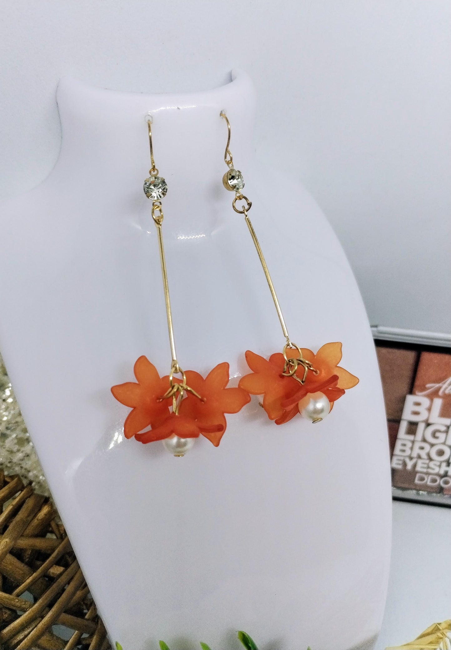 Boucle d'oreille fleur orange (fantaisie)