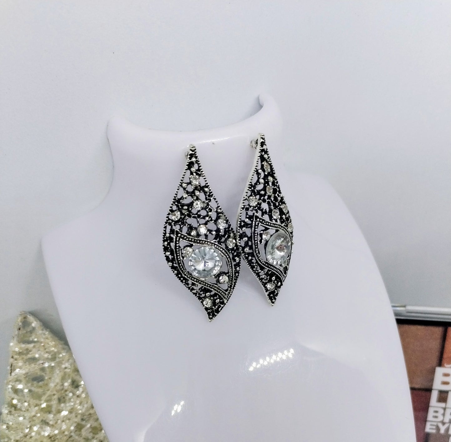 Boucle d'oreille noir argent (fantaisie)