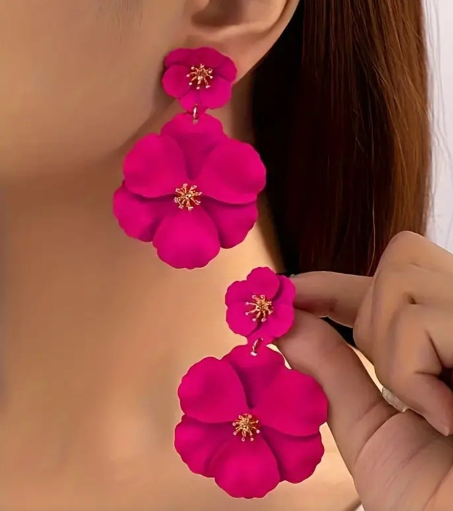 Boucle d'oreille fleur fushia (fantaisie)