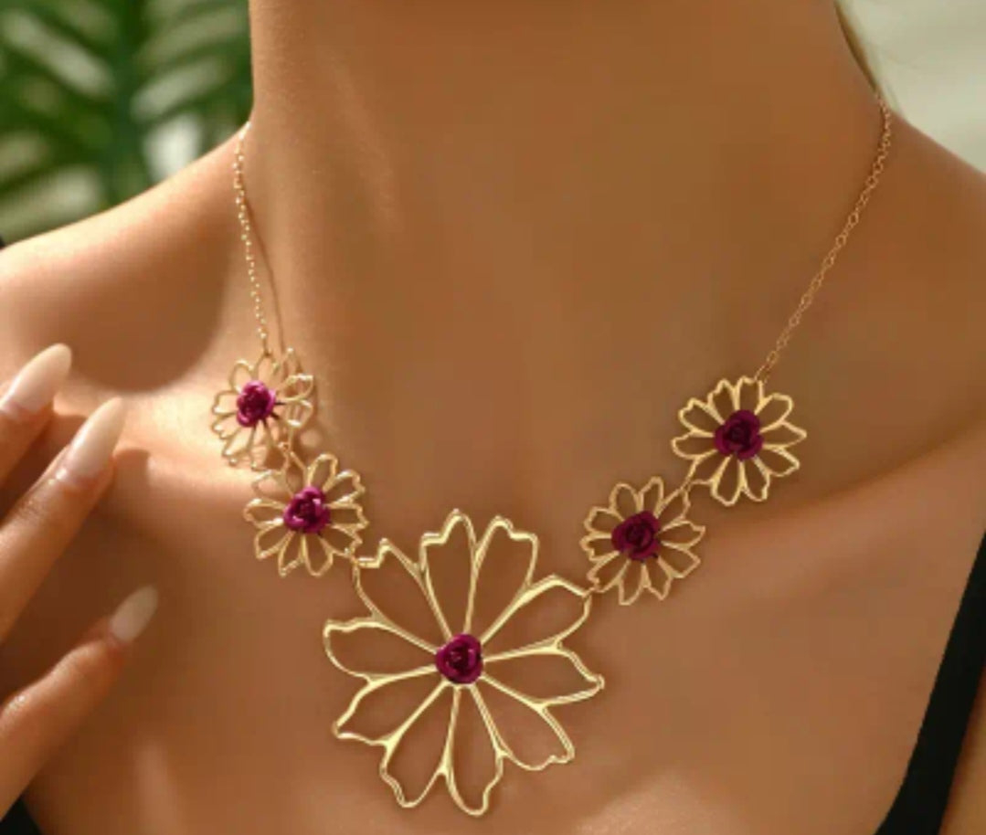 Collier fleur triple or (Fantaisie)